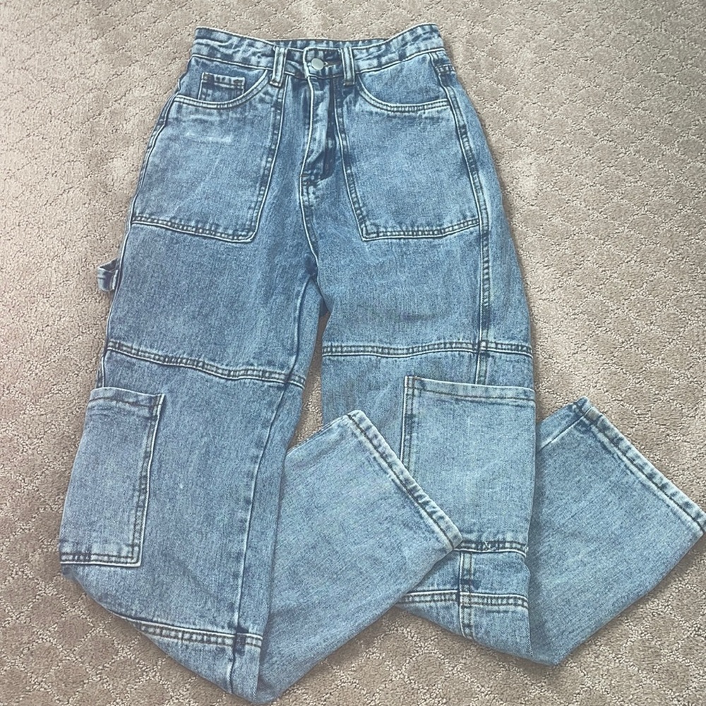 WORN JEANS